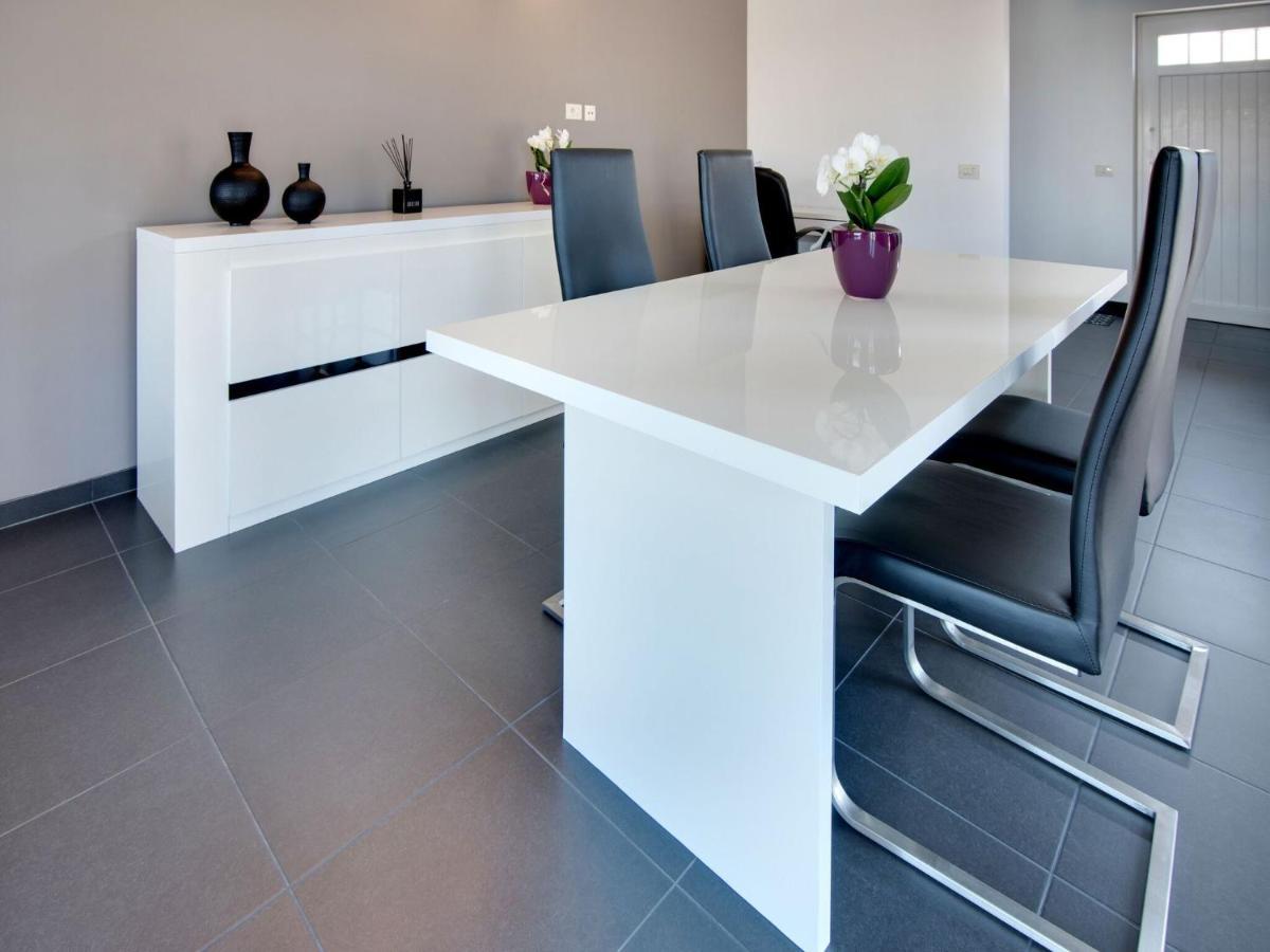 Modern Holiday Home In De Haan With Garden Екстериор снимка