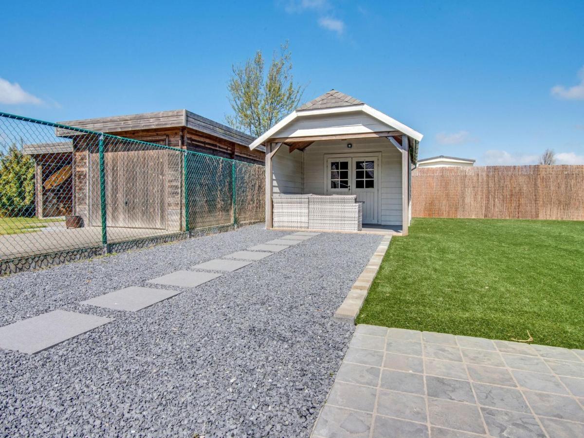 Modern Holiday Home In De Haan With Garden Екстериор снимка