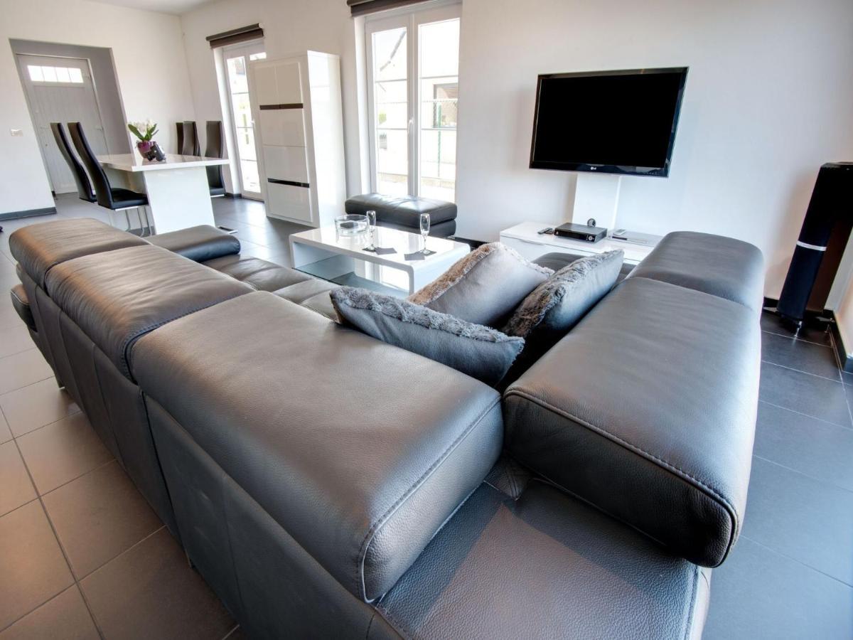Modern Holiday Home In De Haan With Garden Екстериор снимка
